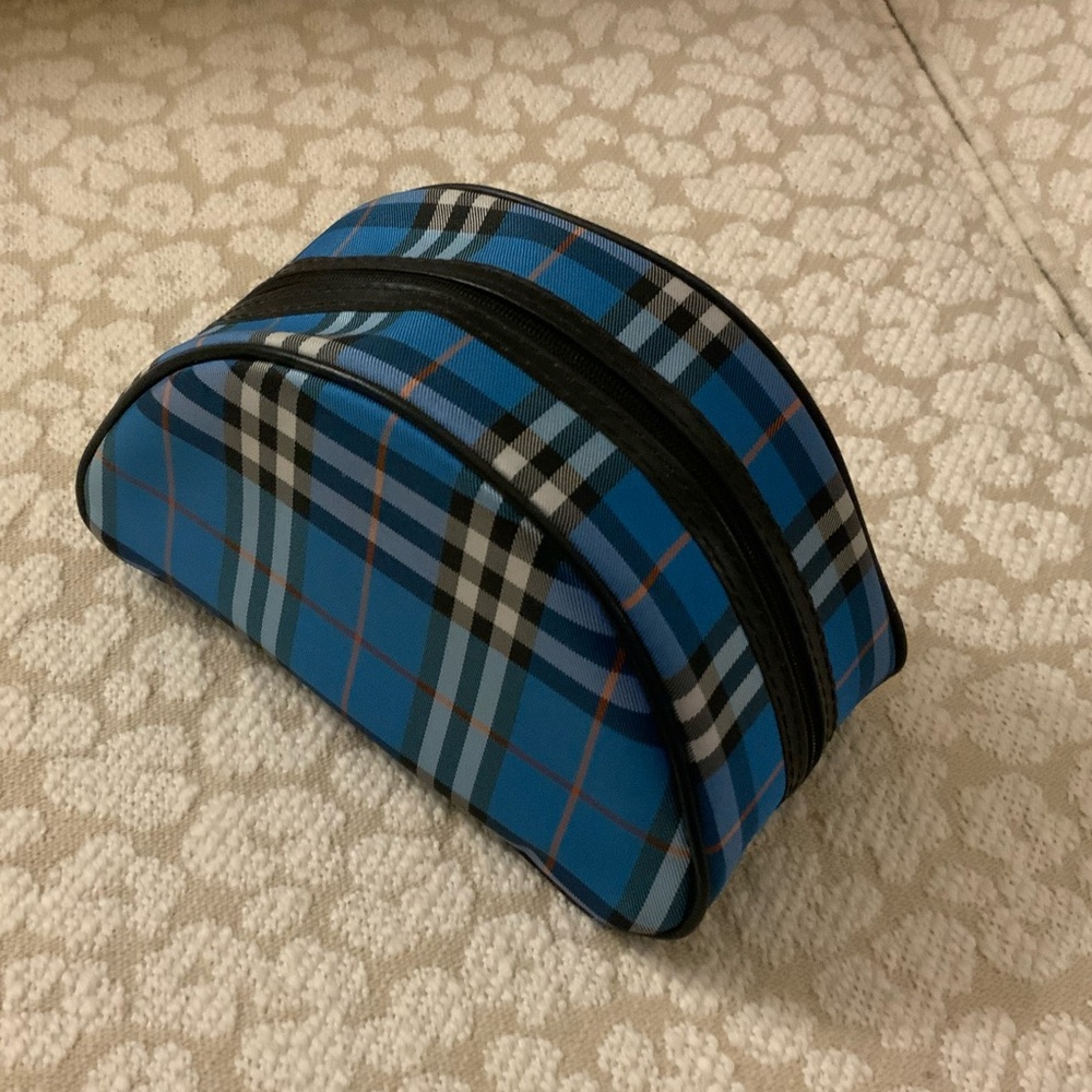 NWOT Burberry Small Cosmetic Case